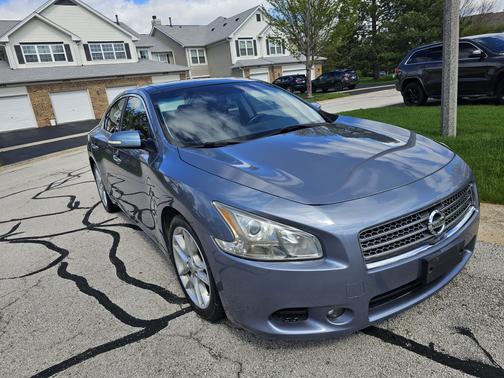 Gray 2011 Nissan Maxima SV