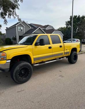 Yellow 2002 GMC Sierra 1500 SLE HD Crew Cab