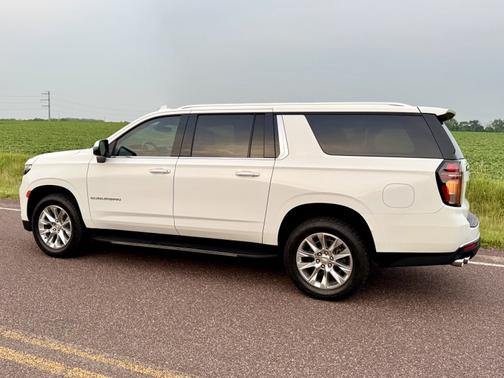 2022 Chevrolet Suburban Premier
