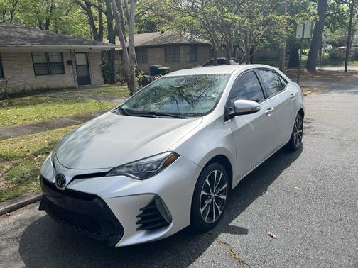 Silver 2019 Toyota Corolla SE
