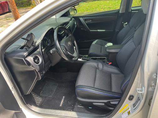 Silver 2019 Toyota Corolla SE