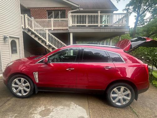Red 2014 Cadillac SRX Performance Collection
