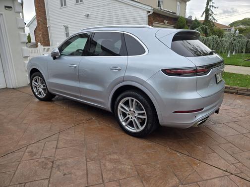 2019 Porsche Cayenne Base