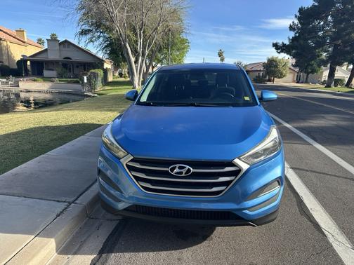 2018 Hyundai TUCSON SE