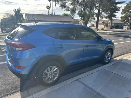 2018 Hyundai TUCSON SE