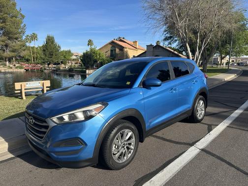 2018 Hyundai TUCSON SE