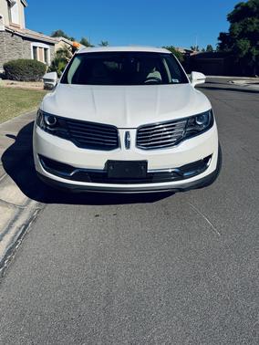 White 2016 Lincoln MKX Select