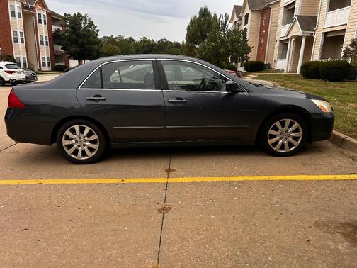 Gray 2007 Honda Accord EX-L