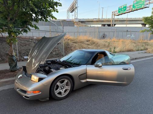 Gold 1998 Chevrolet Corvette Base