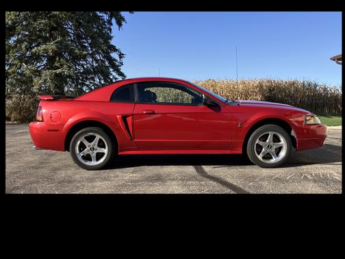 2001 Ford Mustang SVT Cobra