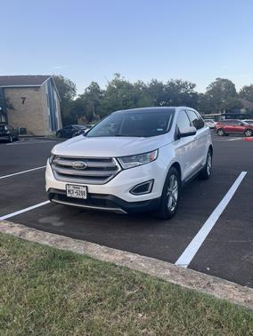 White 2015 Ford Edge Titanium