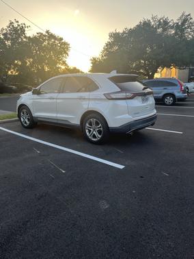 White 2015 Ford Edge Titanium