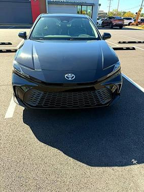 Black 2025 Toyota Camry SE