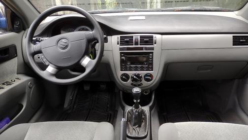 Blue 2004 Suzuki Forenza S