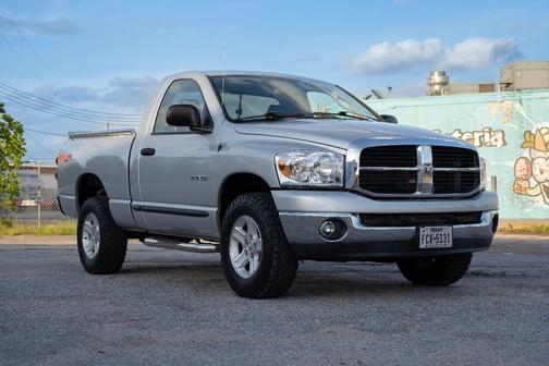 Silver 2008 Dodge Ram 1500 SLT