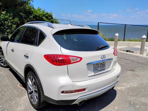 2017 INFINITI QX50 Base