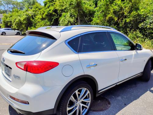 2017 INFINITI QX50 Base