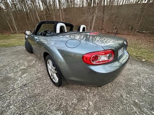 2013 Mazda MX-5 Miata Sport
