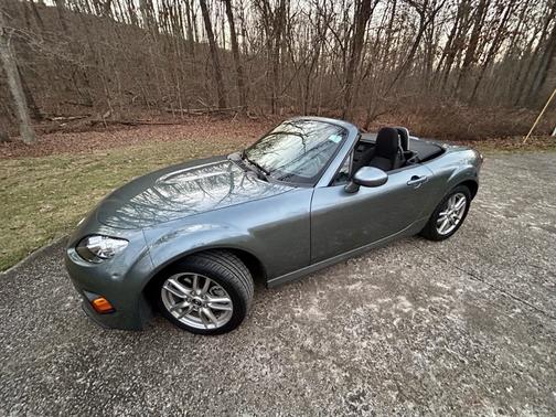 2013 Mazda MX-5 Miata Sport