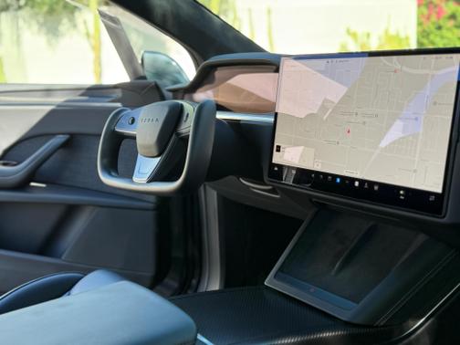 2023 Tesla Model X Plaid