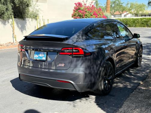 2023 Tesla Model X Plaid