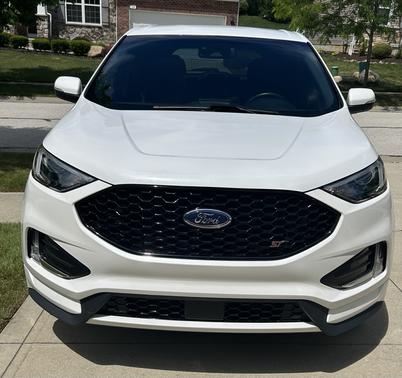 White 2022 Ford Edge ST