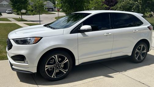 White 2022 Ford Edge ST