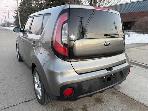 2017 Kia Soul Base