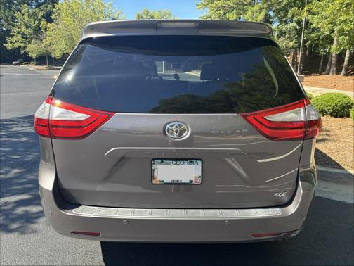 Gray 2017 Toyota Sienna XLE