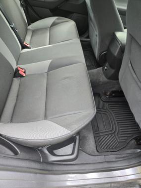 Gray 2013 Ford Focus SE