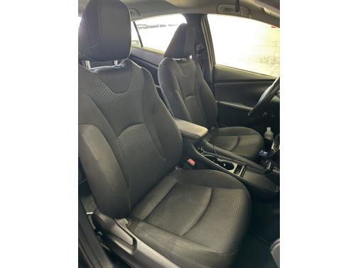 2019 Toyota Prius LE