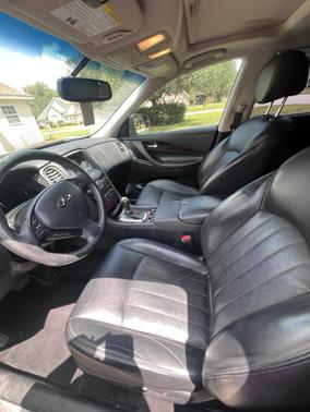 Blue 2017 INFINITI QX50 Base