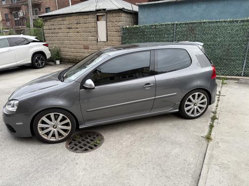 2008 Volkswagen R32 Base