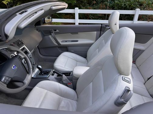 2006 Volvo C70 T5