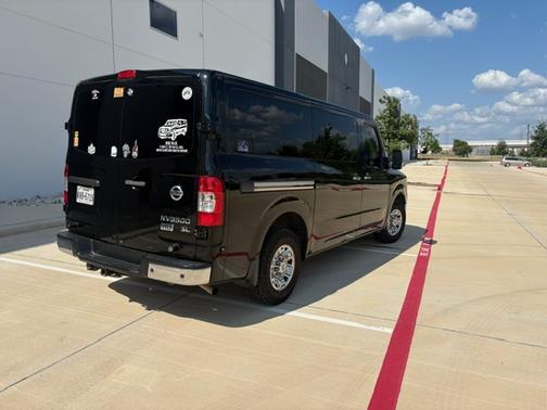 2014 Nissan NV Passenger NV3500 HD SL V8