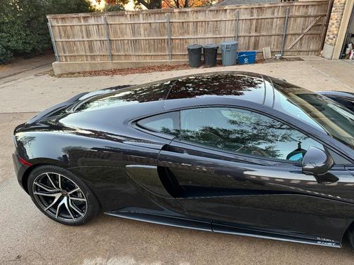 Black 2018 McLaren 570GT Base