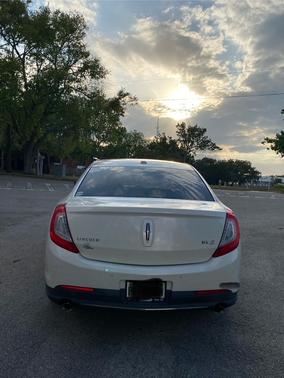 2013 Lincoln MKS Base