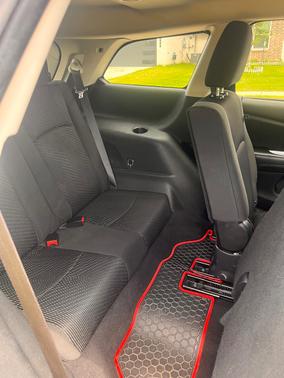 Gray 2018 Dodge Journey SE