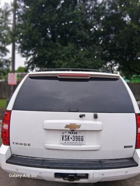 White 2011 Chevrolet Tahoe LS