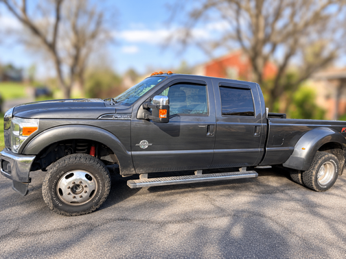 Gray 2016 Ford F-350 Lariat