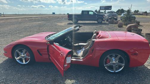 2002 Chevrolet Corvette Base