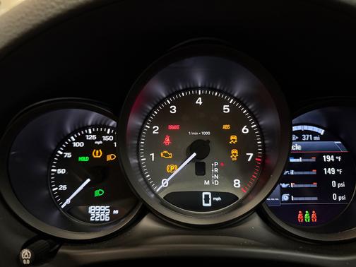 2022 Porsche Macan Macan S