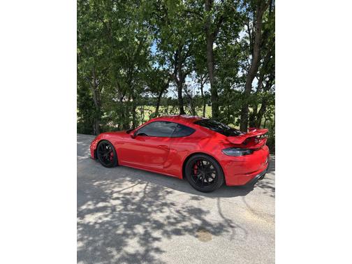 2022 Porsche 718 Cayman GT4