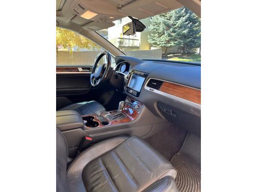 2012 Volkswagen Touareg TDI Lux