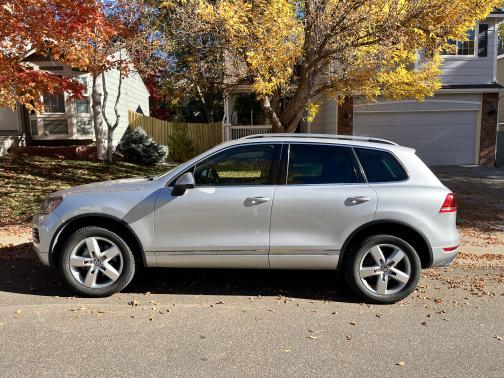 2012 Volkswagen Touareg TDI Lux