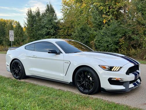 White 2016 Ford Shelby GT350 Base