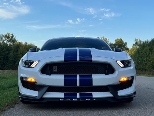 White 2016 Ford Shelby GT350 Base
