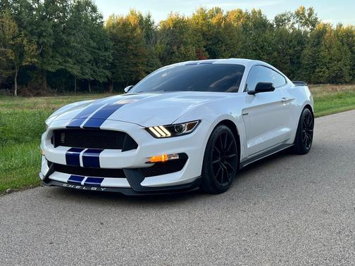 White 2016 Ford Shelby GT350 Base