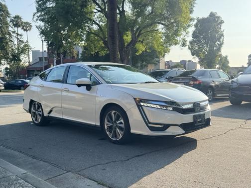 2018 Honda Clarity Plug-In Hybrid Base