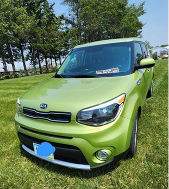 2017 Kia Soul +